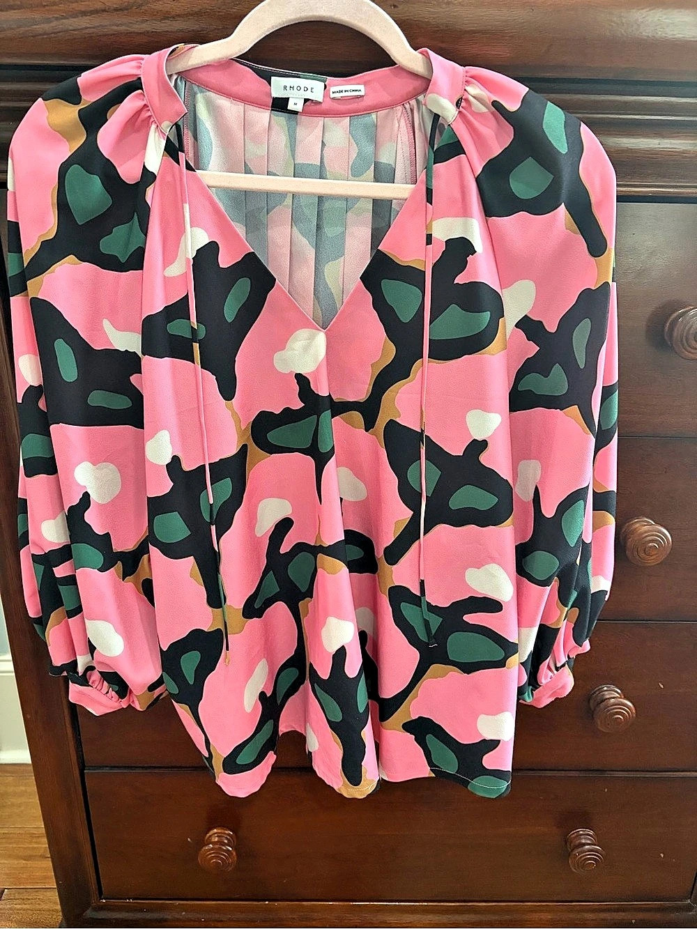 Rhode Camo Blouse in Pink & Green Size Medium